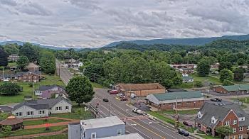 Weather camera view of Russell County Courthouse.