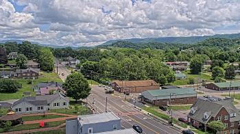 Weather camera view of Russell County Courthouse.