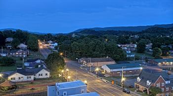 Weather camera view of Russell County Courthouse.