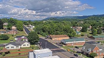 Weather camera view of Russell County Courthouse.