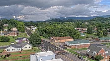 Weather camera view of Russell County Courthouse.