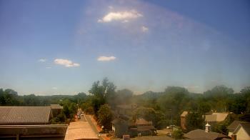 Weather camera view of Town of Leesburg.