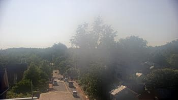 Weather camera view of Town of Leesburg.