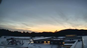 Weather camera view of Stuart M Townsend Elementary School.