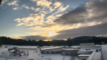 Weather camera view of Stuart M Townsend Elementary School.