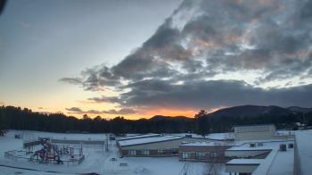 Weather camera view of Stuart M Townsend Elementary School.