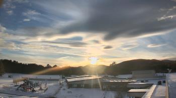 Weather camera view of Stuart M Townsend Elementary School.