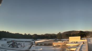 Weather camera view of Stuart M Townsend Elementary School.