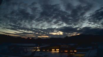 Weather camera view of Stuart M Townsend Elementary School.