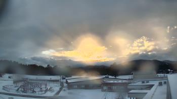 Weather camera view of Stuart M Townsend Elementary School.