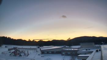 Weather camera view of Stuart M Townsend Elementary School.