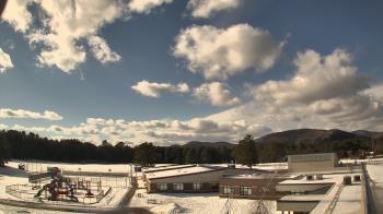 Weather camera view of Stuart M Townsend Elementary School.
