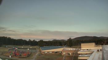 Weather camera view of Stuart M Townsend Elementary School.