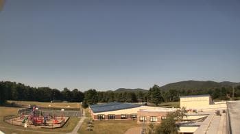 Weather camera view of Stuart M Townsend Elementary School.