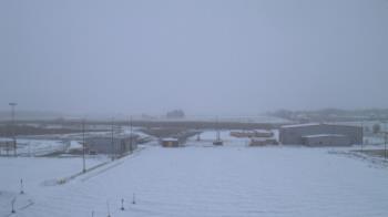 Weather camera view of Lowell MS.