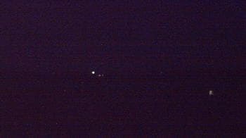 Weather camera view of Lowell MS.