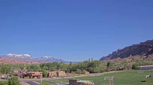 Weather camera view of Grand County HS.