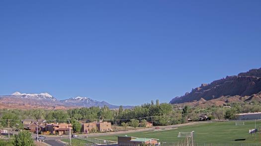 Weather camera view of Grand County HS.