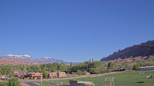 Weather camera view of Grand County HS.
