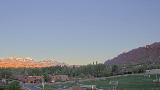 Weather camera view of Grand County HS.