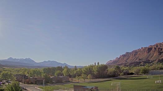 Weather camera view of Grand County HS.