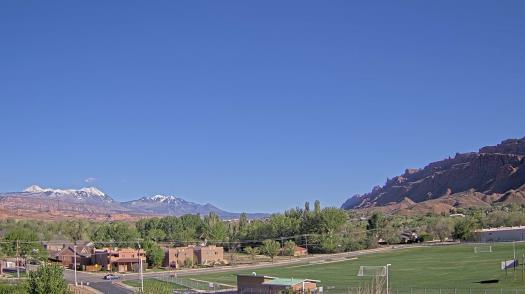 Weather camera view of Grand County HS.