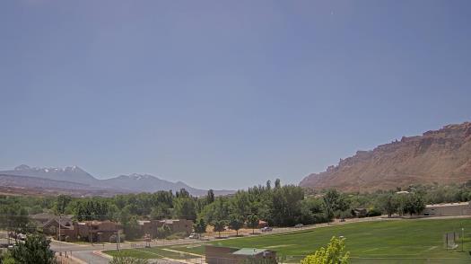 Weather camera view of Grand County HS.