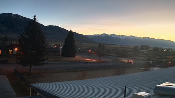 Weather camera view of Mackay Joint SD 182.