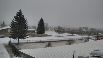 Weather camera view of Mackay Joint SD 182.