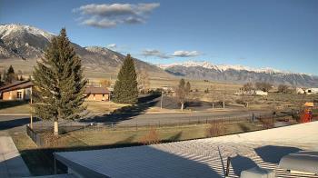 Weather camera view of Mackay Joint SD 182.