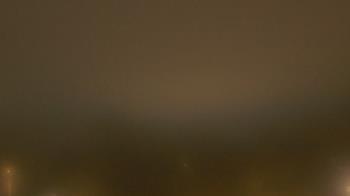 Weather camera view of Lincoln Elementary School.