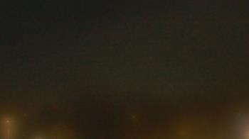 Weather camera view of Lincoln Elementary School.