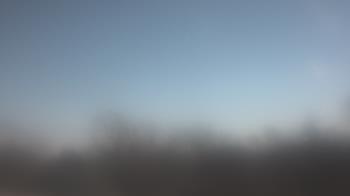 Weather camera view of Lincoln Elementary School.