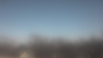 Weather camera view of Lincoln Elementary School.