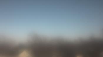 Weather camera view of Lincoln Elementary School.