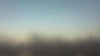 Weather camera view of Lincoln Elementary School.