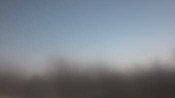 Weather camera view of Lincoln Elementary School.