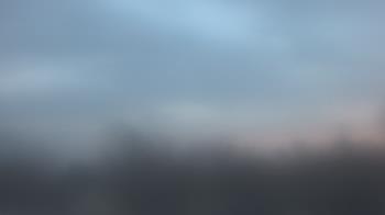 Weather camera view of Lincoln Elementary School.