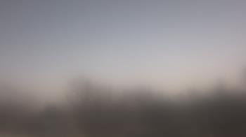 Weather camera view of Lincoln Elementary School.