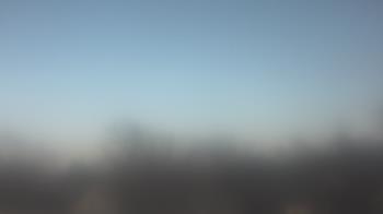 Weather camera view of Lincoln Elementary School.