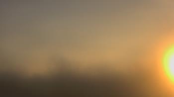 Weather camera view of Lincoln Elementary School.