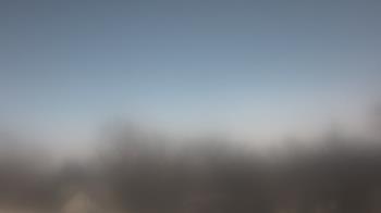 Weather camera view of Lincoln Elementary School.