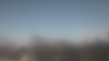 Weather camera view of Lincoln Elementary School.