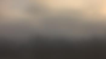 Weather camera view of Lincoln Elementary School.