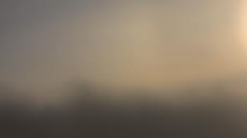 Weather camera view of Lincoln Elementary School.