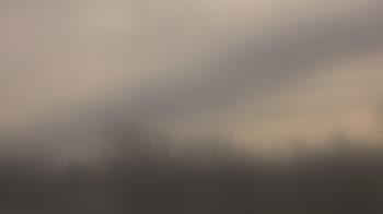 Weather camera view of Lincoln Elementary School.