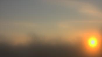 Weather camera view of Lincoln Elementary School.