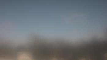 Weather camera view of Lincoln Elementary School.