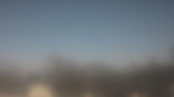 Weather camera view of Lincoln Elementary School.