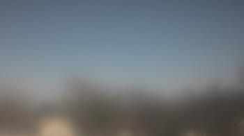 Weather camera view of Lincoln Elementary School.